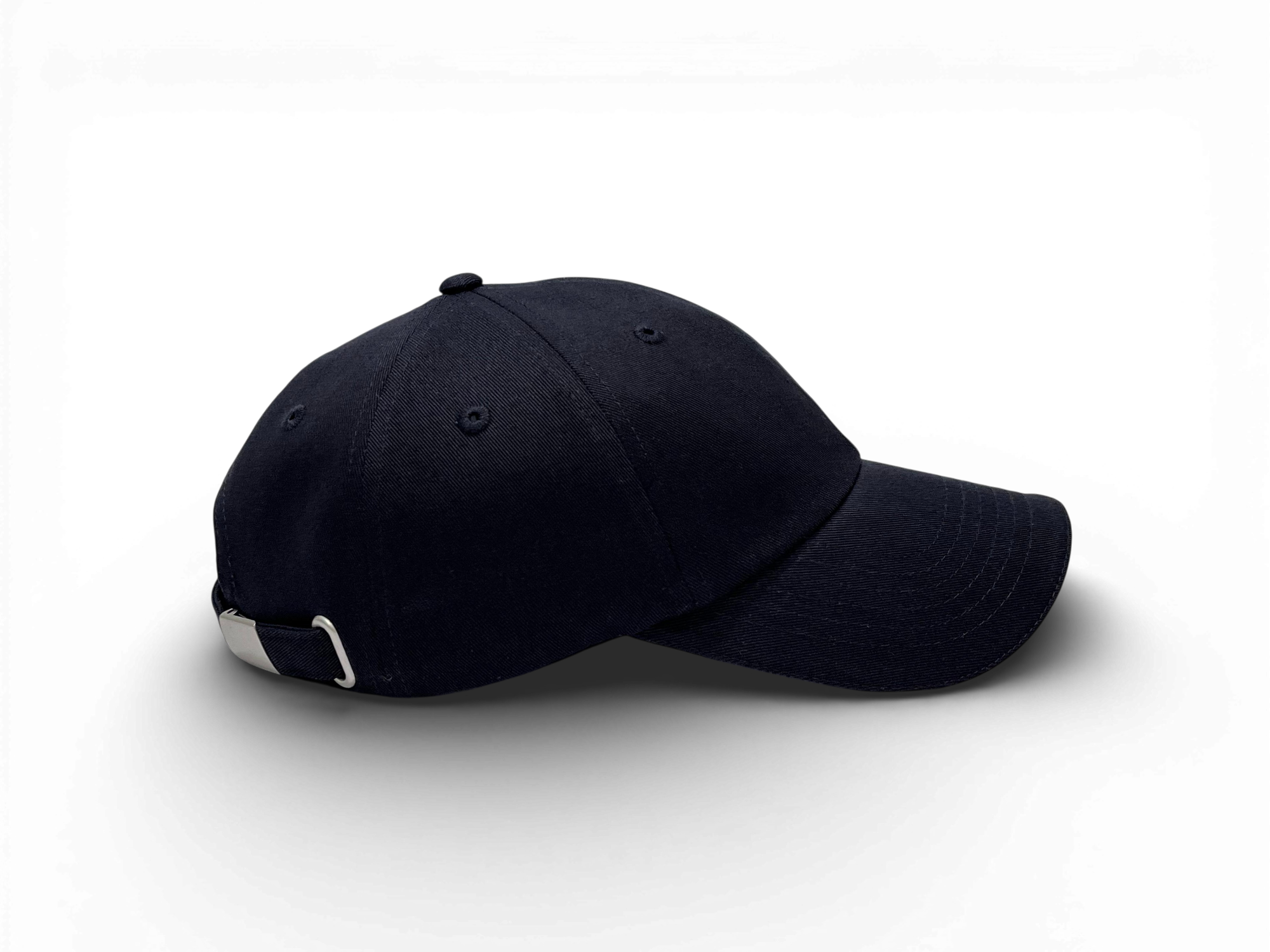 Seitenansicht der Keiytex Plain Premium Dad Cap in dark blue
